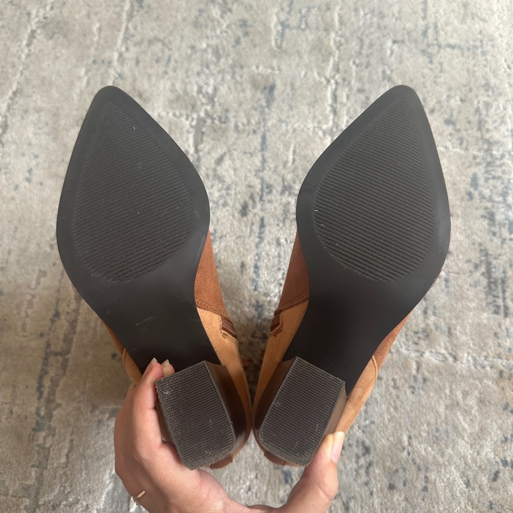 Stylish Tan Suede Ankle Boots - Picture 9 of 10